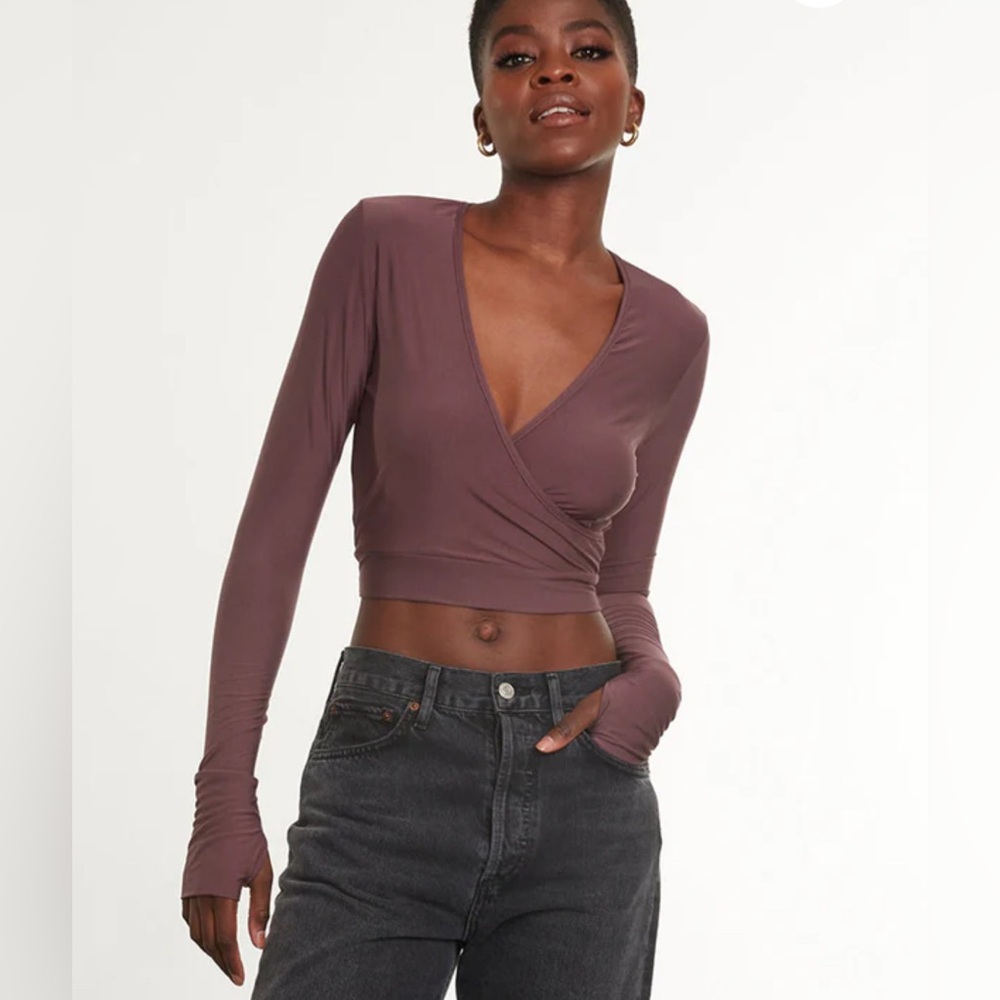 Commando Butter Wrap Top with Thumb Holes - in Mink - Sz. S
